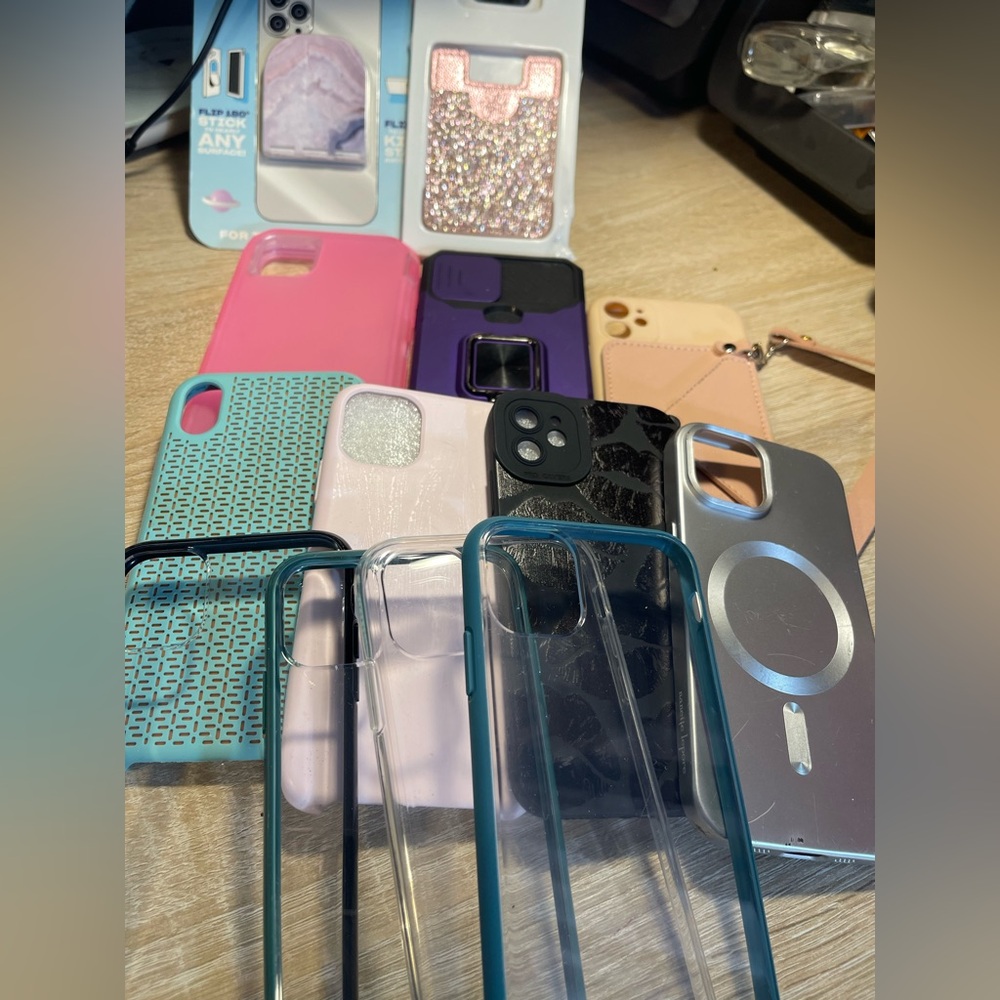 11 Total- 11 Iphone Cases/ XR Cases